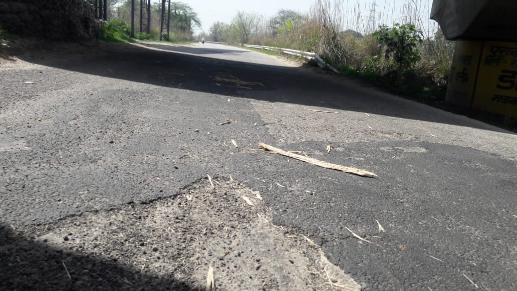 Accidents causing Ganganahar track pits and broken railings