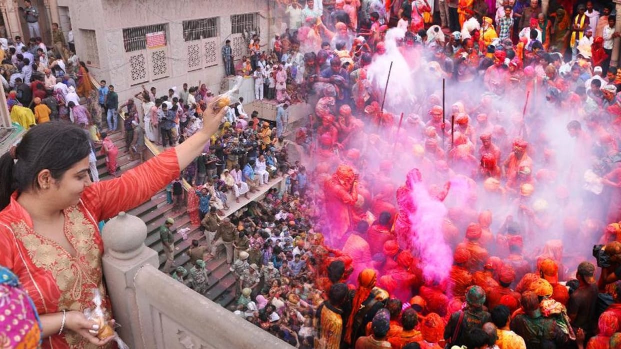 Mathura: Holi invitation will go from Vrishabhanu Bhavan to Nand Bhavan today