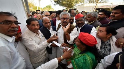 Phulpur Assembly: PM Narendra Modi meeting turned the hopes of SP on
