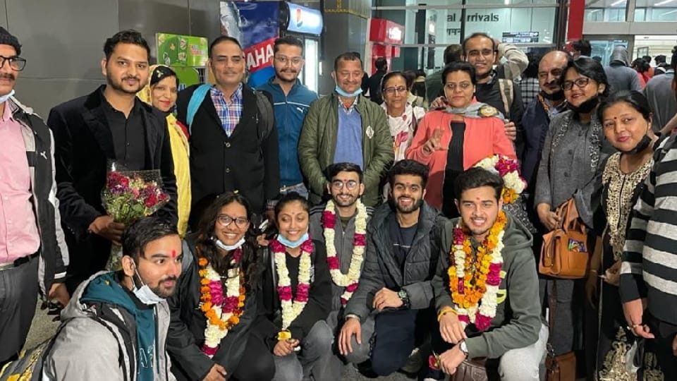 Students of Jalandhar returned from Ukraine are not happy with government 