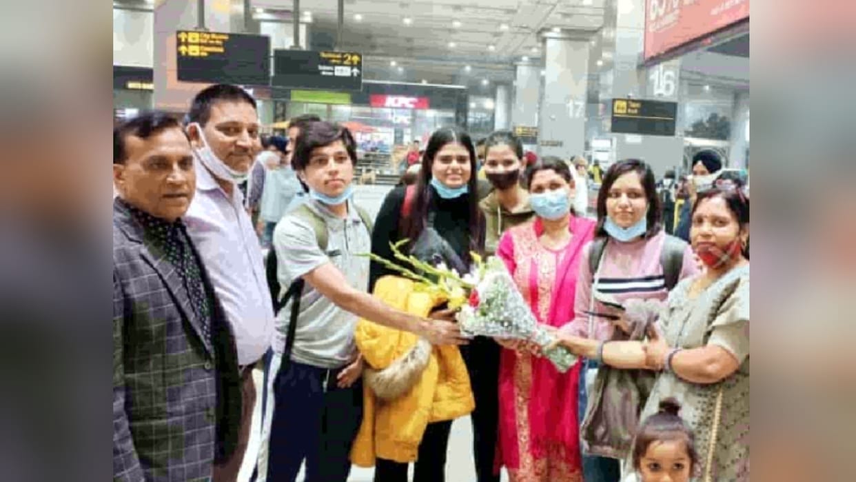 Ukraine crisis Faridabad students returns tells their ordeal how hide in forest and save life
