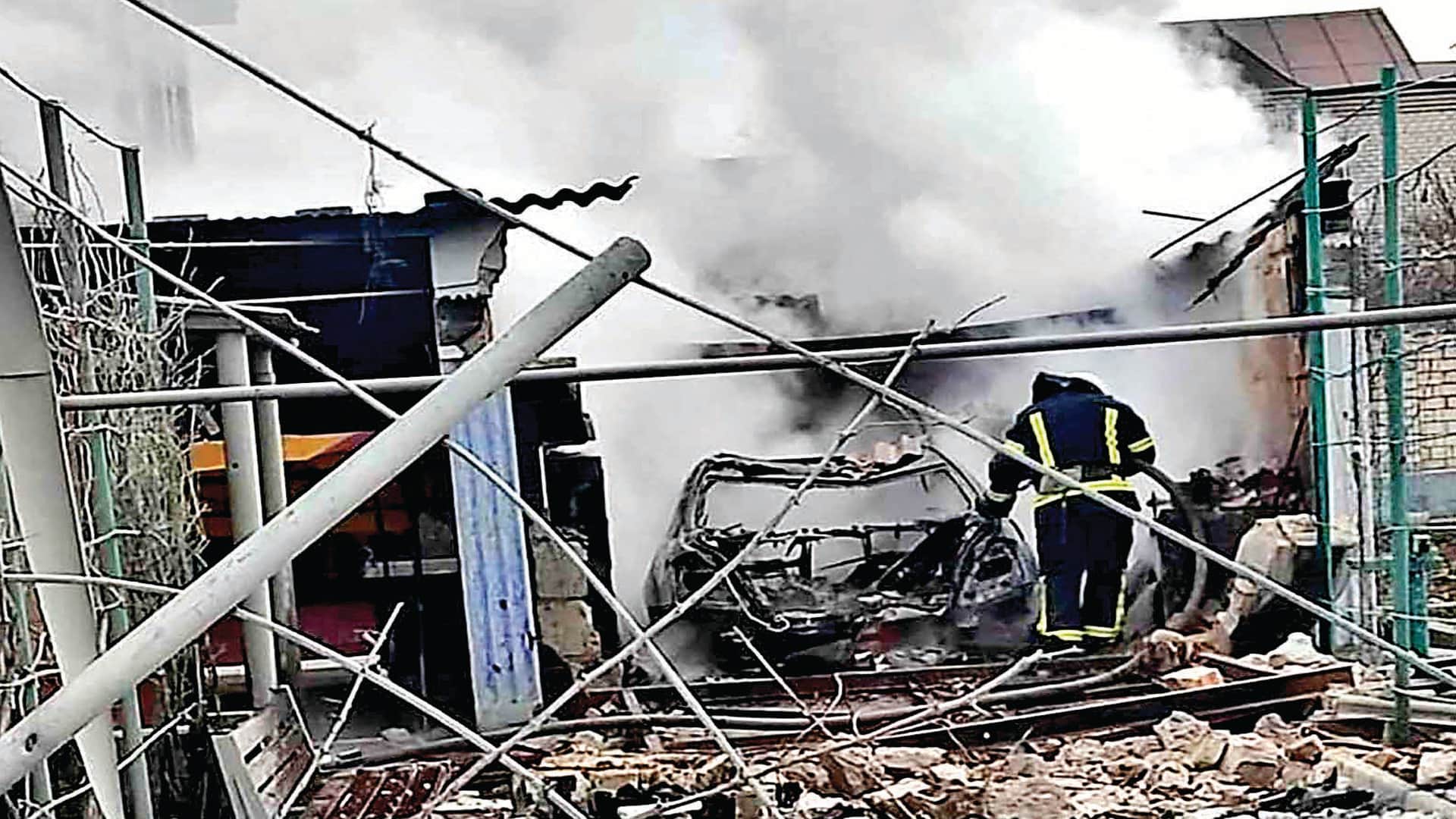 Ukraine Russia War Updates : shelling in outskirts of Kyiv, power plant destroyed, oil depot ashes, dogs plucking dead bodies lying on the roads