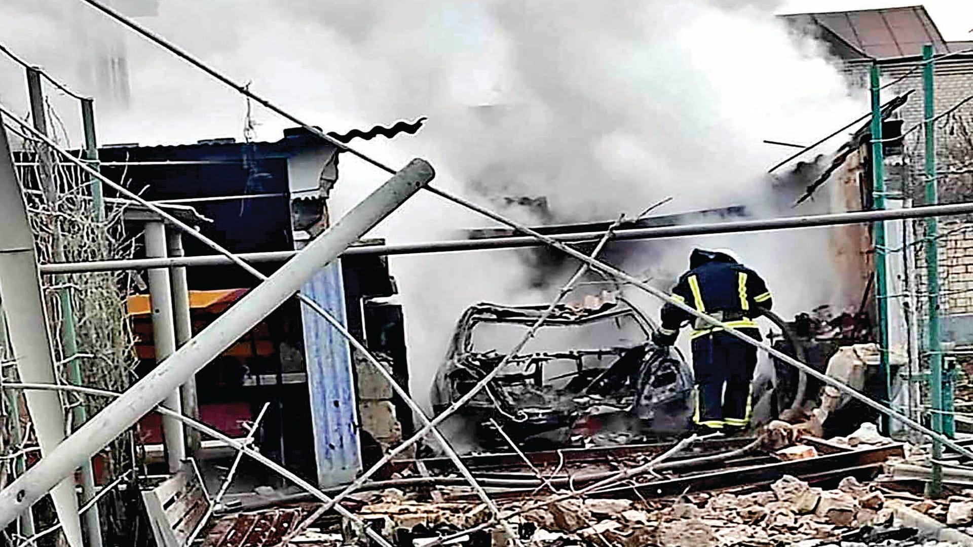 Ukraine Russia War Updates : shelling in outskirts of Kyiv, power plant destroyed, oil depot ashes, dogs plucking dead bodies lying on the roads