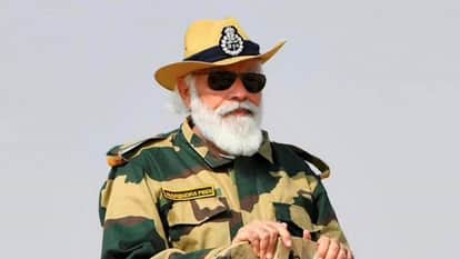 प्रधानमंत्री नरेंद्र मोदी