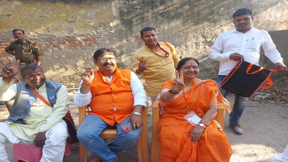 Agra three MLAs can get chance to become minister in Yogi Adityanath Government