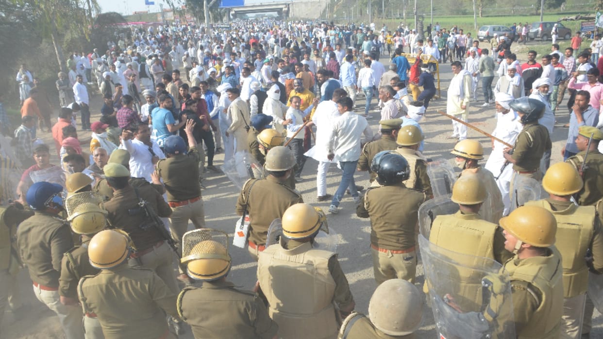 UP Election Results 2022: RLD workers ruckus in Baghpat baraut Vidhansabha seat, Chunav, police fired tear gas, many injured