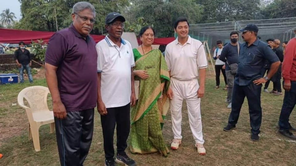 film Kaun Pravin Tambe Trailer out now shreyas talpade plays lead in biopic