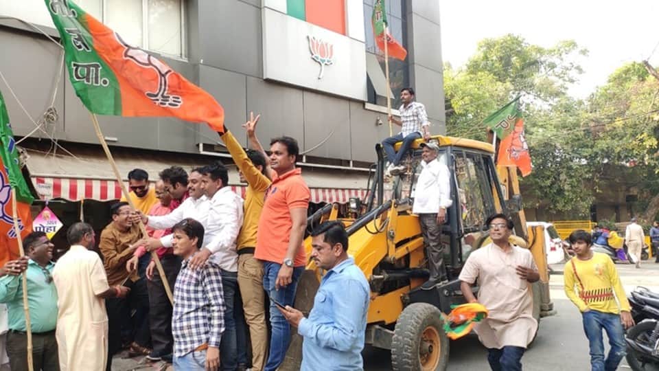 Madhya Pradesh: Celebration of BJP's victory in Malwa, BJP sitting on bulldozer in Indore, fireworks in Ujjain-Dewas