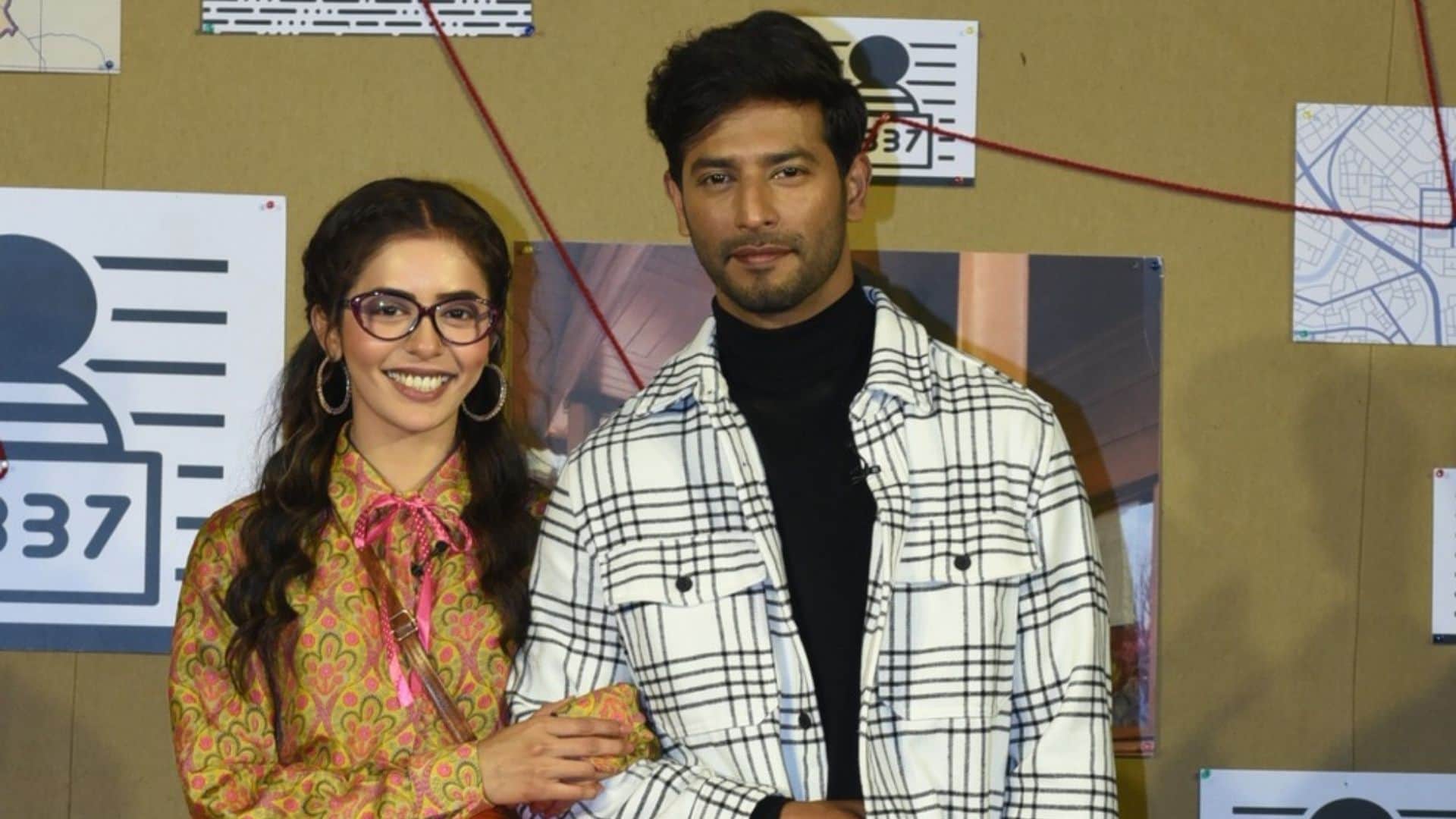 Spy Bahu revolves around the love story between a spy and a suspected terrorist played by Sana Sayyad and Sehban Azim