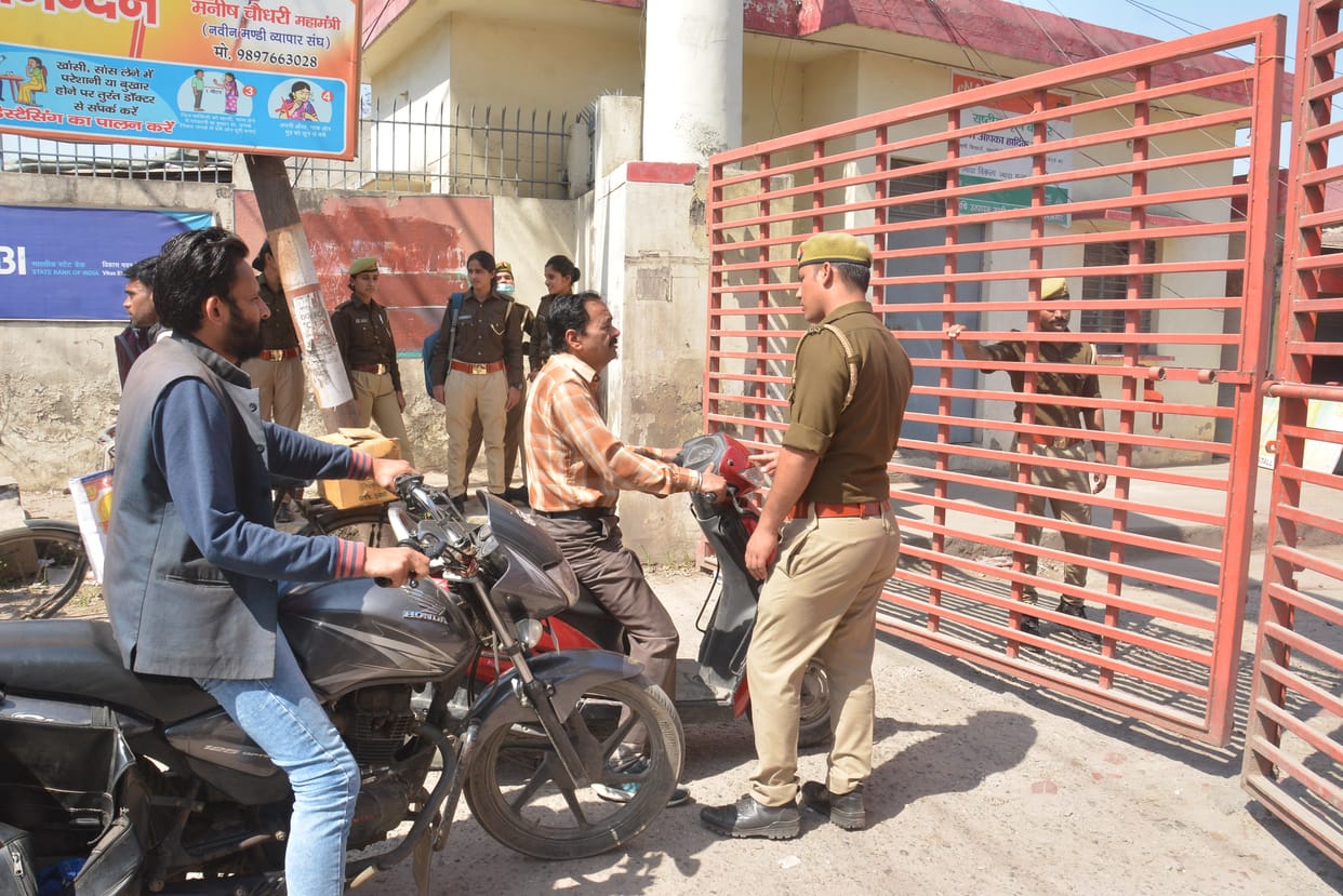 Barriers put up near the counting site, people returned