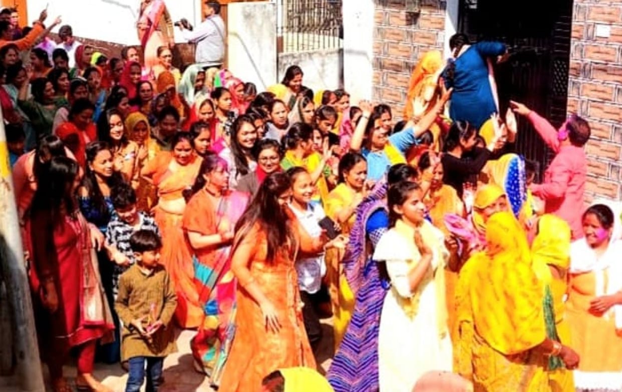 Radha-Krishna's procession taken out with pomp