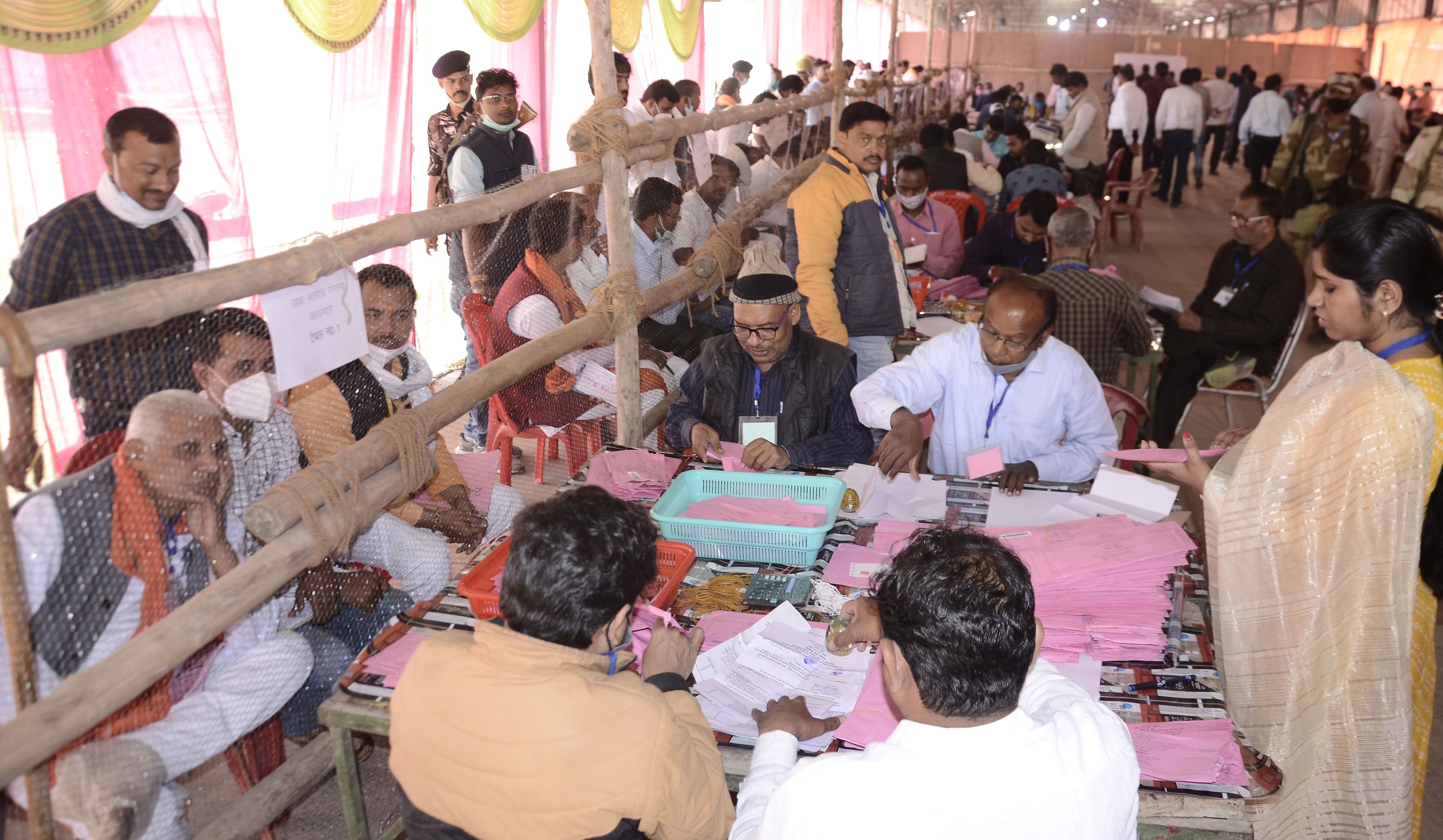 Pratapgarh: 73 out of ninety candidates forfeited their deposits