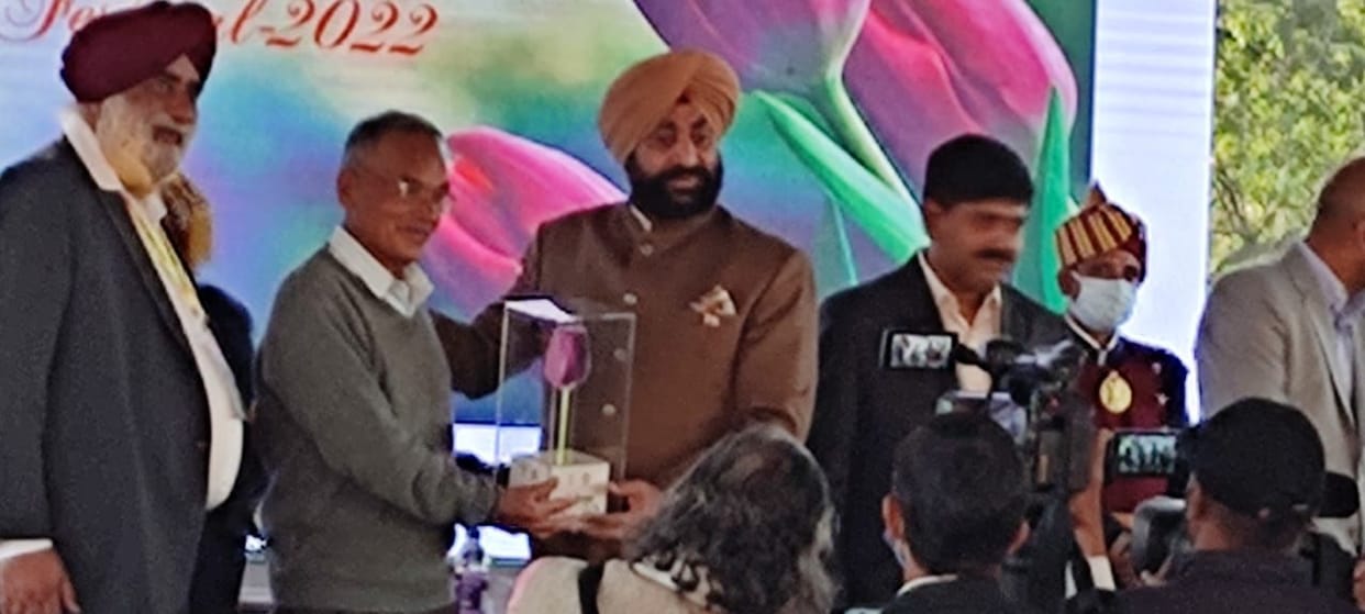Kiwi Man Felicitated in Dehradun