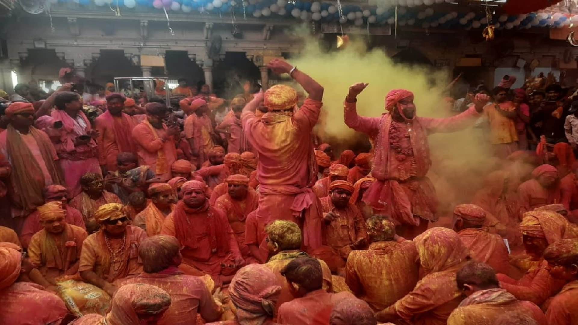 Laddu Holi 2022 Celebrations In Radhrani Temple Barsana 