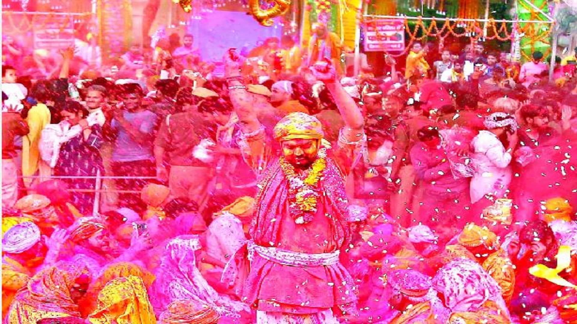 Laddu Holi 2022 Celebrations In Radhrani Temple Barsana 