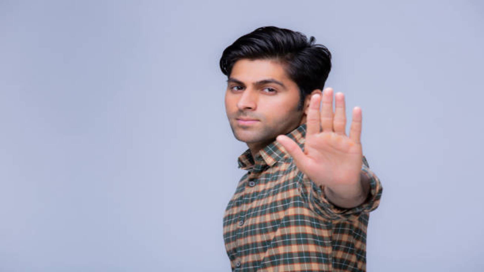 Palmistry Lucky Sign on Palm Marriage Line on Palm When a Person Get Rich Life Partner News in Hindi