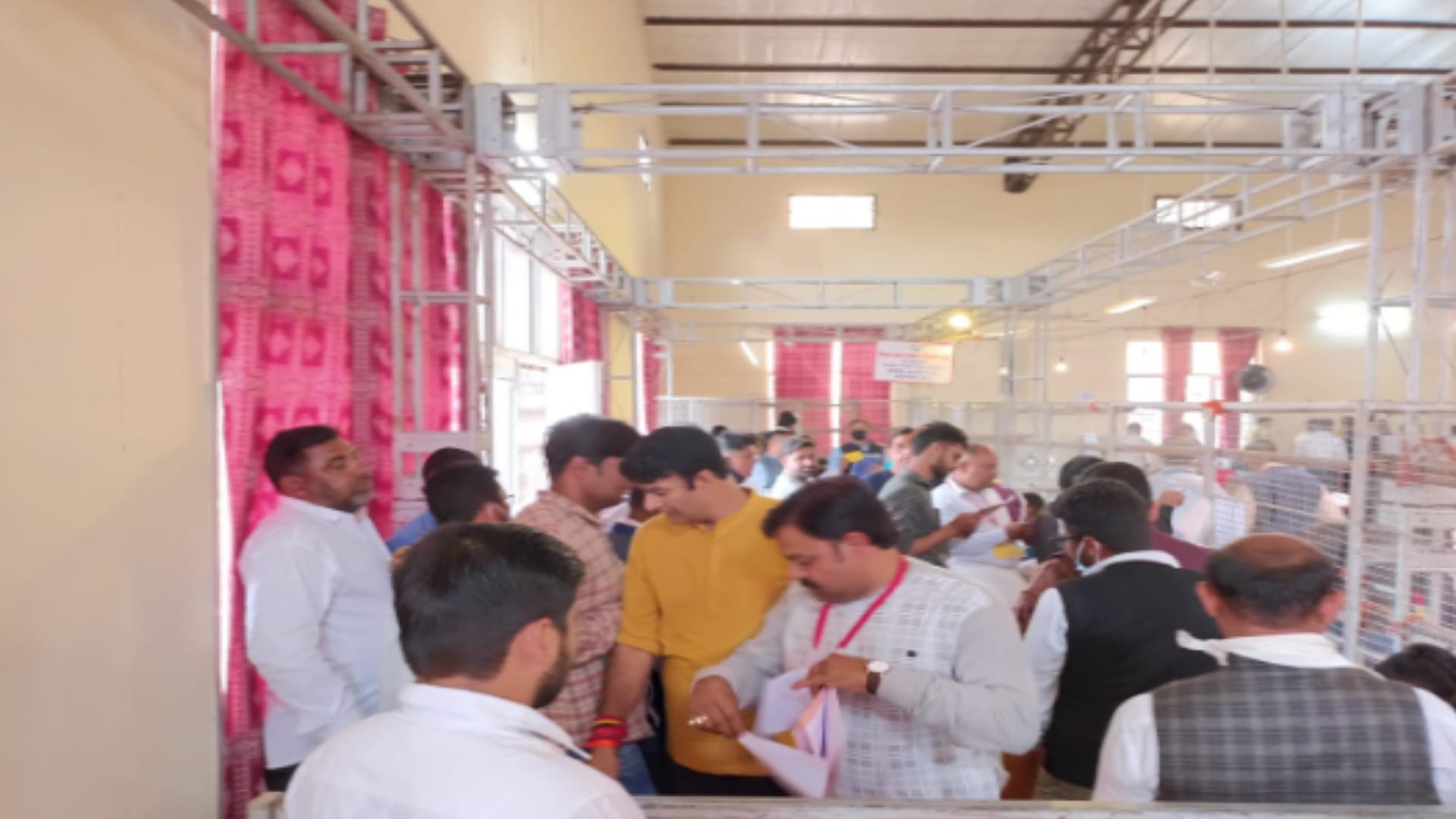 UP Election Result 2022 the SP RLD alliance is winning Sardhana, Sivaskhas, Kithor, Shahar seats in Meerut city