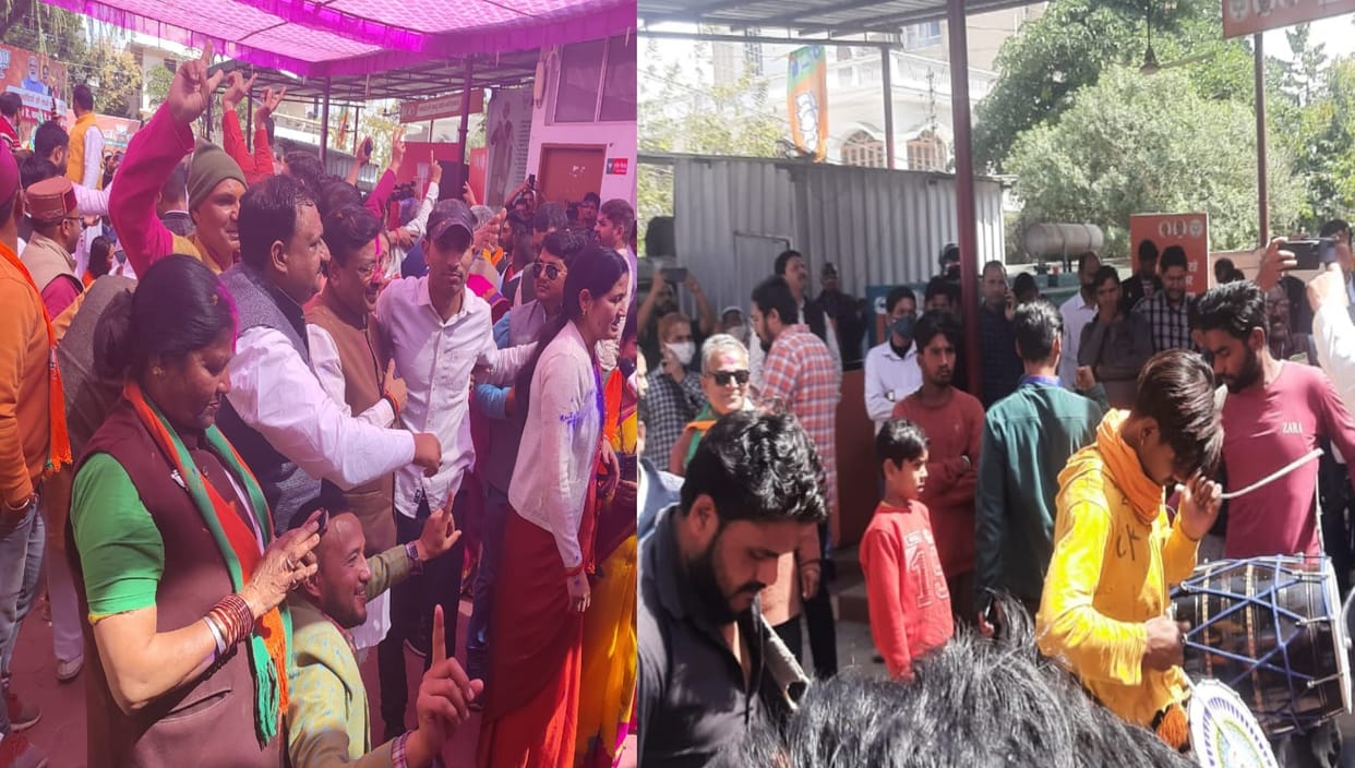 Uttarakhand Election Results 2022: Celebrations started in BJP office, workers played Holi in dehradun
