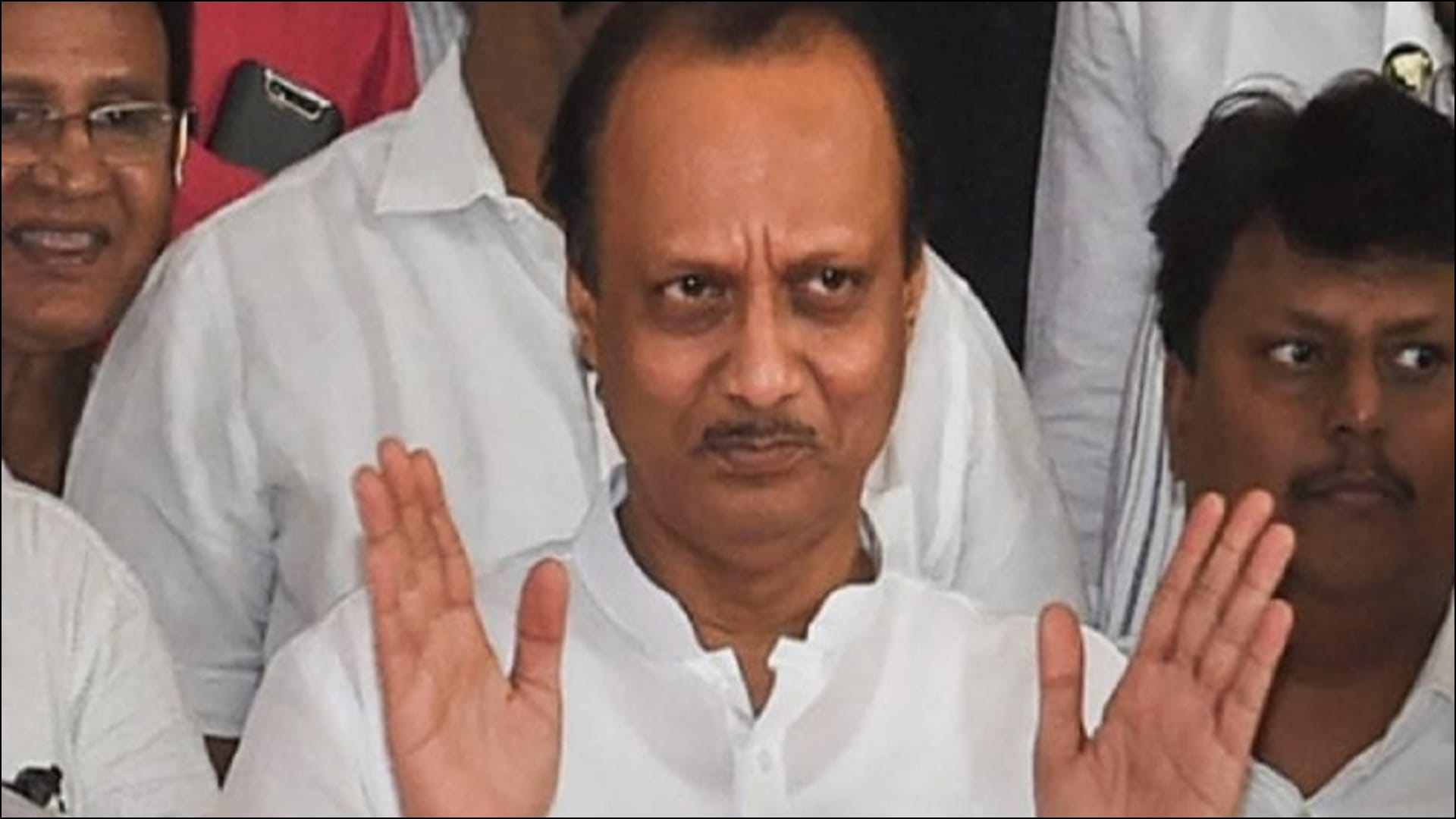 महाराष्ट्र के वित्त मंत्री अजित पवार ने पेश किया महाराष्ट्र का बजट।