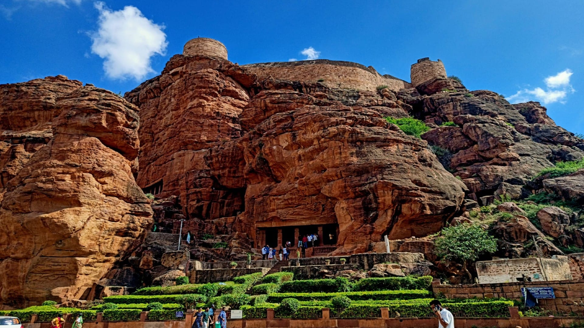 Indian Caves Travel Guide Beautiful And Famous Caves in India