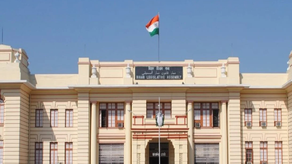 tussle in Assembly over issue of Jumma namaz between opposition and government all updates in Hindi