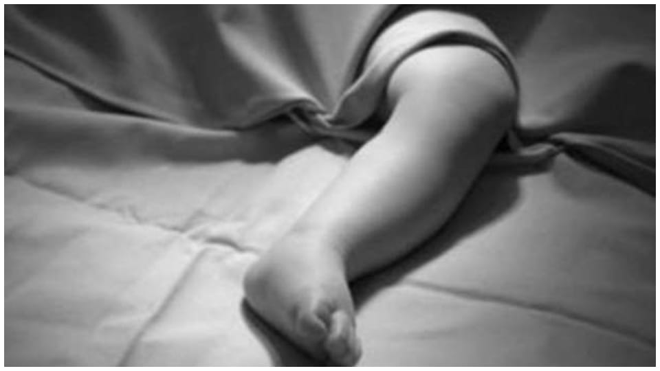 Grandmother beats up nurse after child's death in ajmer rajasthan