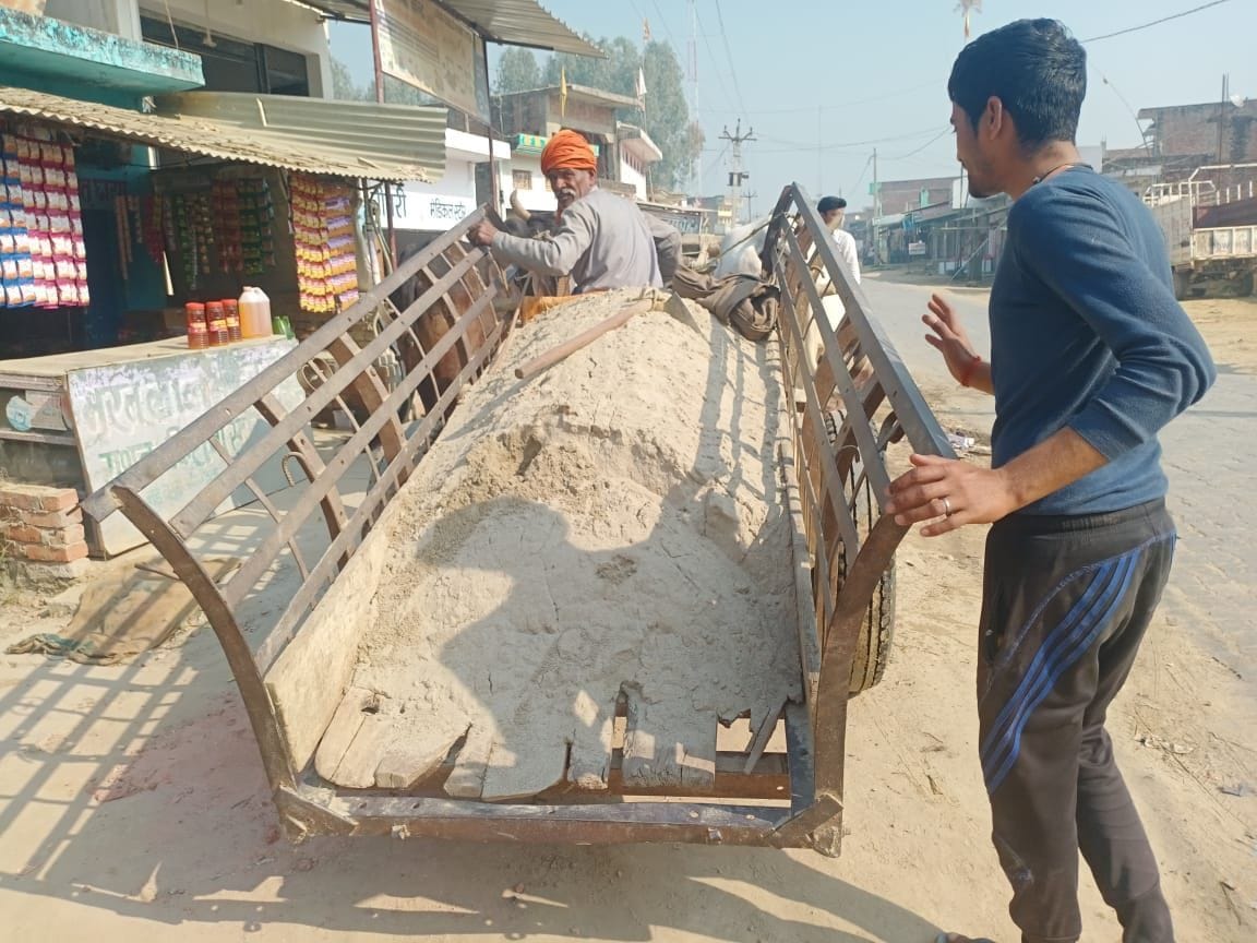 There is no ban on sand mining