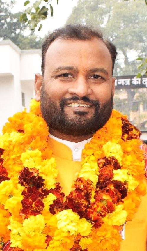 Hariprakash won for the first time, Neeraj Maurya lost by defecting
