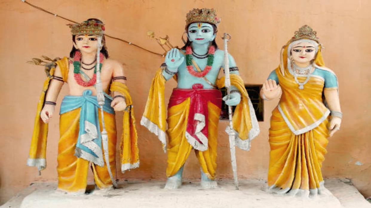 Read Everyday Ramcharitmanas Chaupai to Get Happiness Money and Peace in Life