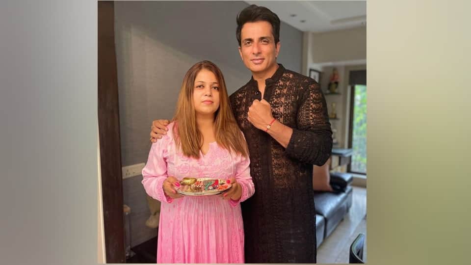 Punjab Election Result bollywood Actor Sonu Sood sister Malvika Sood Lost Election from Moga Assembly Seat