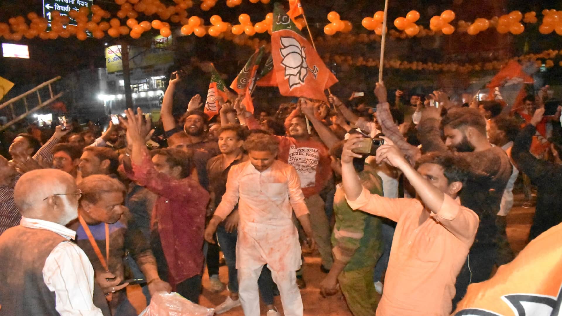 UP Election Result 2022 Workers have celebrated for victory of BJP party in Meerut see photos