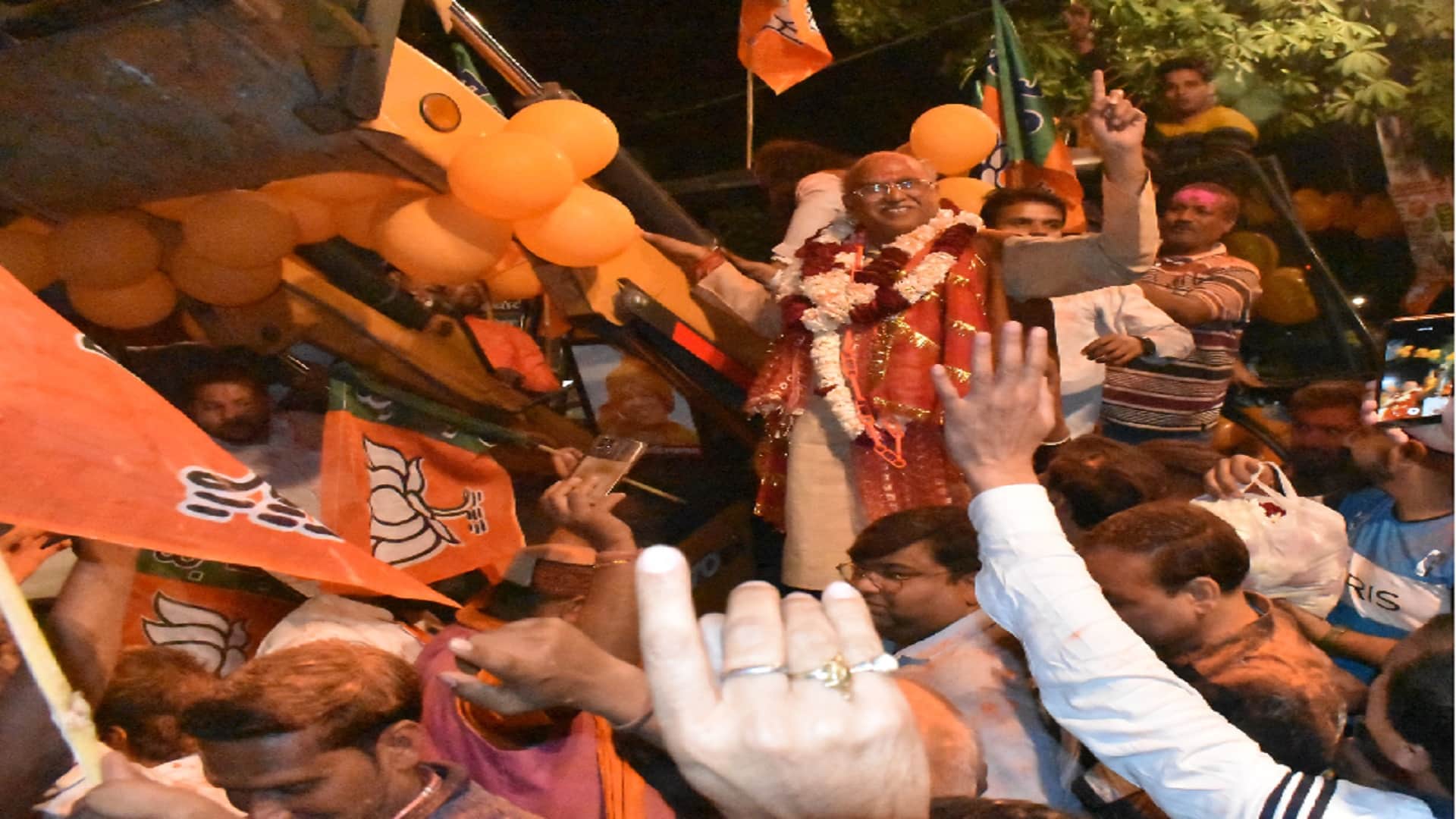 UP Election Result 2022 Workers have celebrated for victory of BJP party in Meerut see photos
