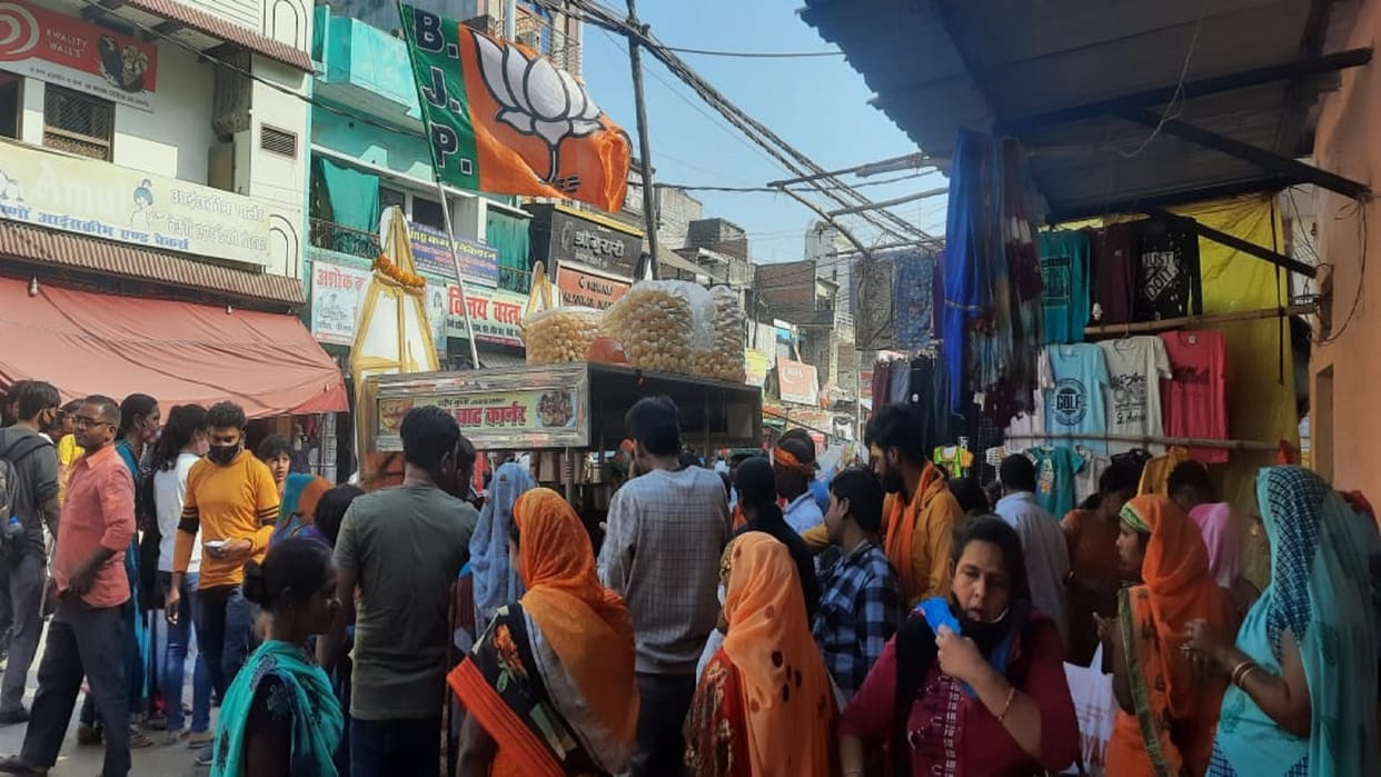 Free golgappas and chaat fed on BJP's victory in varanasi