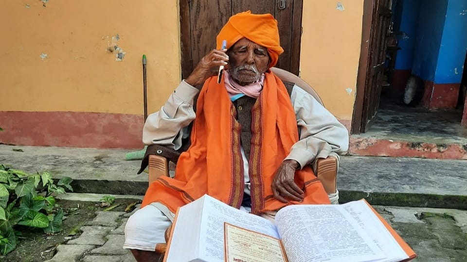 after pm modi cm yogi call 106-year-old former mla bhulai bhai