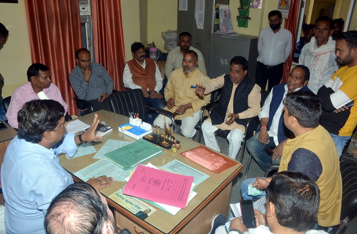Uproar in the municipal corporation due to non-payment of salary