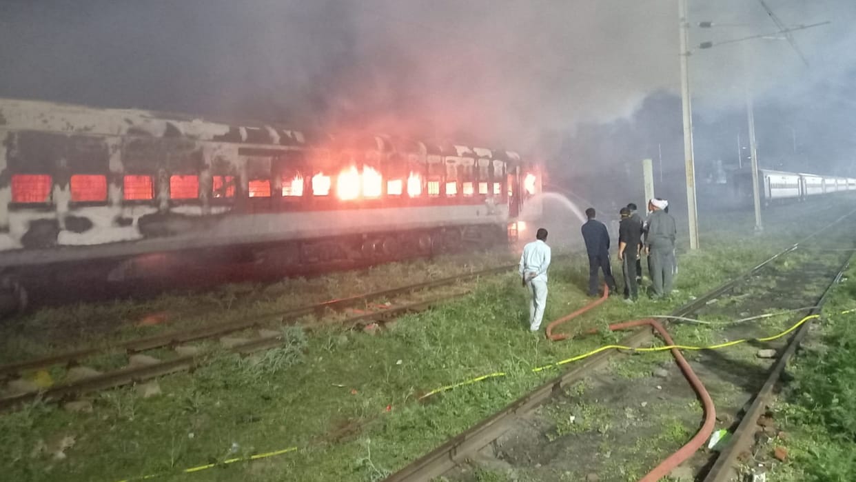 Fire in bogie of train parked in washing pit Gorakhpur