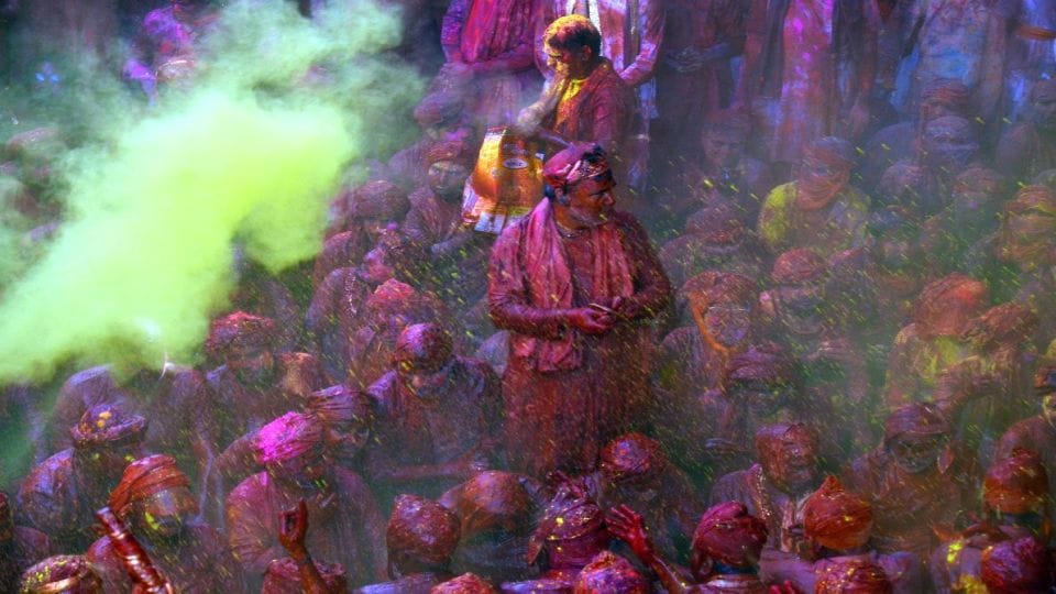 barsana nandgaon lathmar holi celebration in mathura
