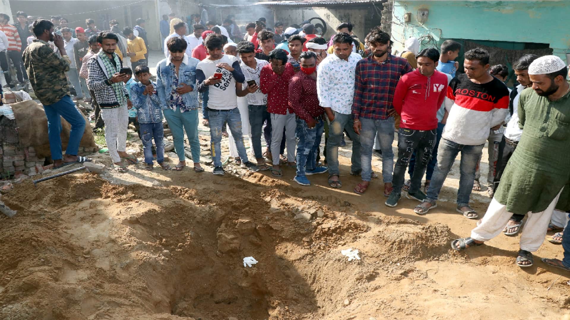 Bijnor Crime News: Police have found a scooty from parking of Haridwar in Samajwadi party leader and wife murder case