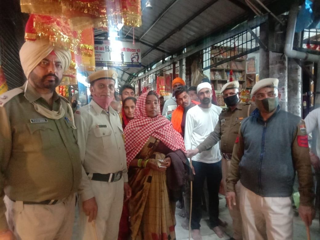 Thousands of devotees seeks blessings at the door of Ma Chintapurni