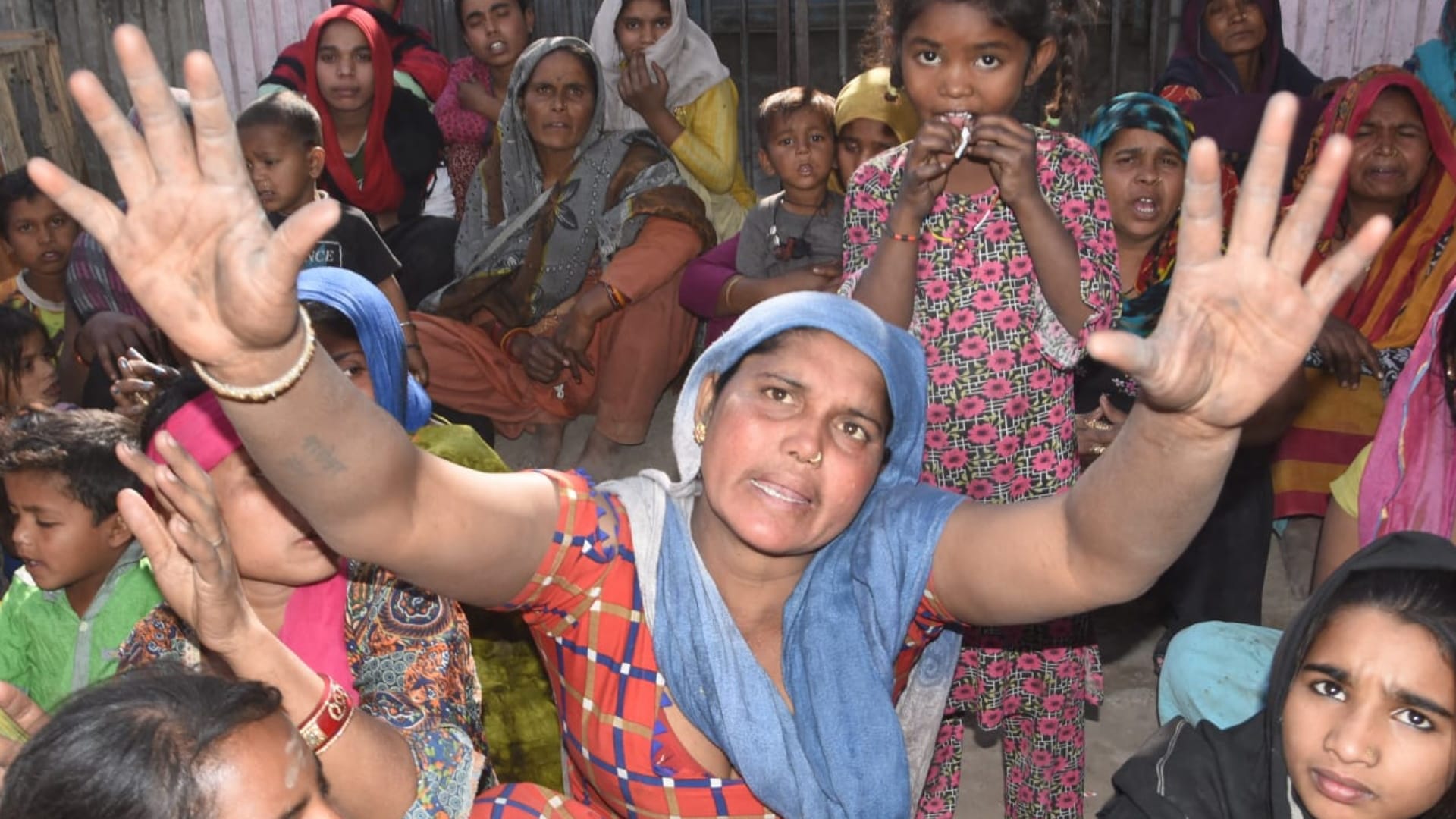 Delhi Gokulpur fire three hours of incident were difficult for residents their relatives burn to death in front of them read their ordeal