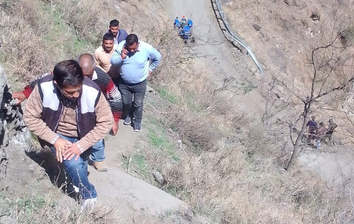 Luna-Chhatrari road was not restored even after three days