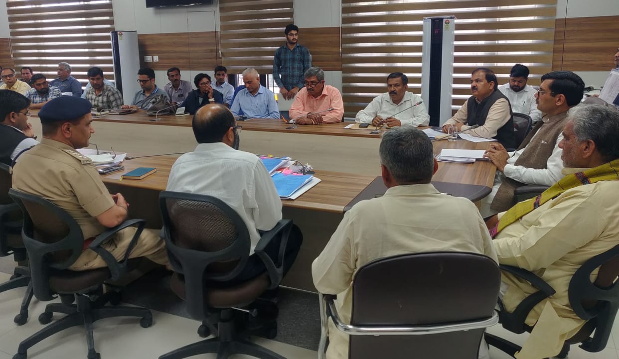 Make pond in every village of the district under 5 pond scheme: Devendra Babli