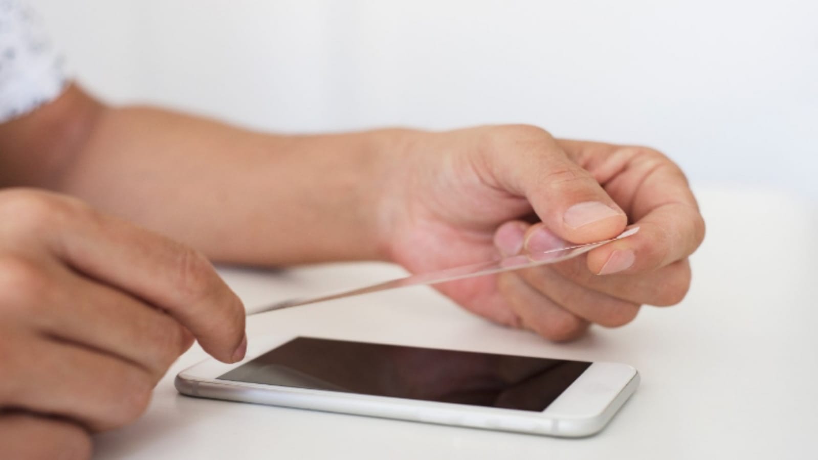 Phone Buying Tips Check These 4 Things While Purchasing Phone Otherwise You Can Get Big Loss in Hindi