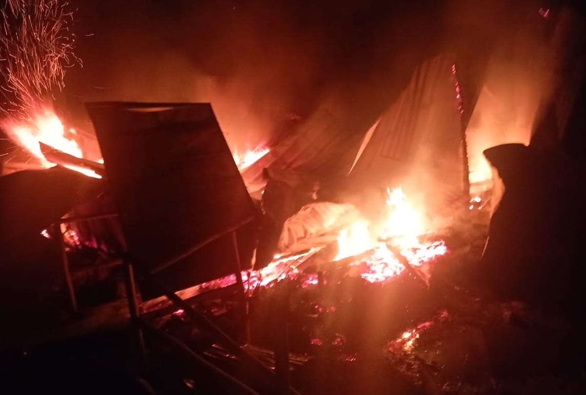 Camping Site store gutted in fire in kullu himachal pradesh