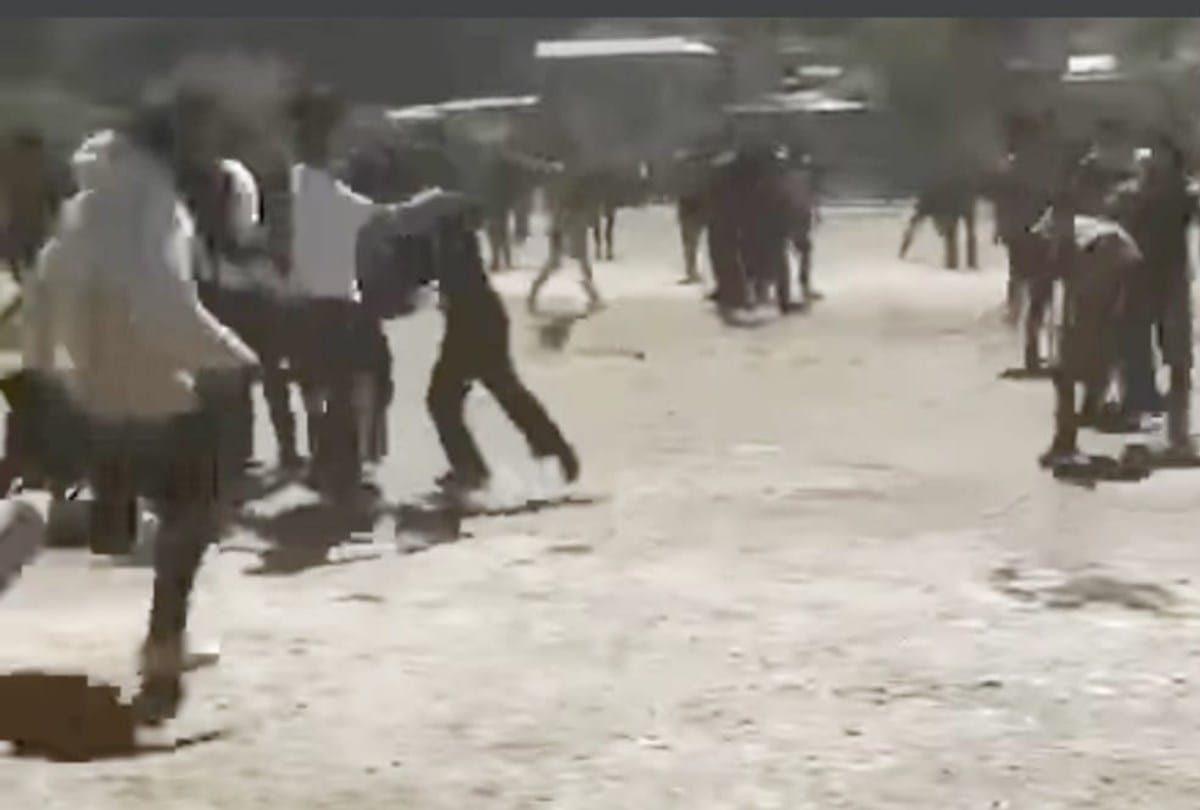 Fight between students in school in kullu himachal pradesh