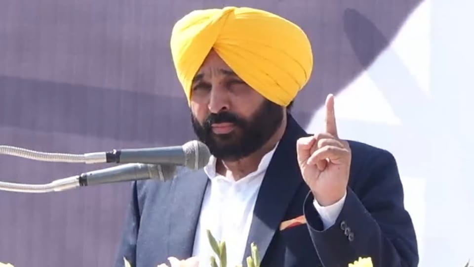 Punjab Police has withdrawn security of 122 former ministers and former MLAs of state 