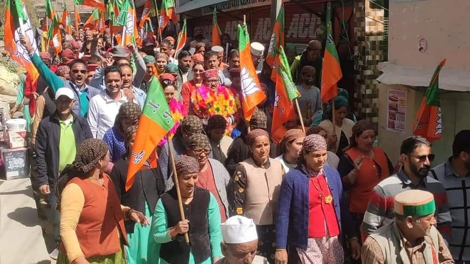 bjp celebreted four state win in dalash