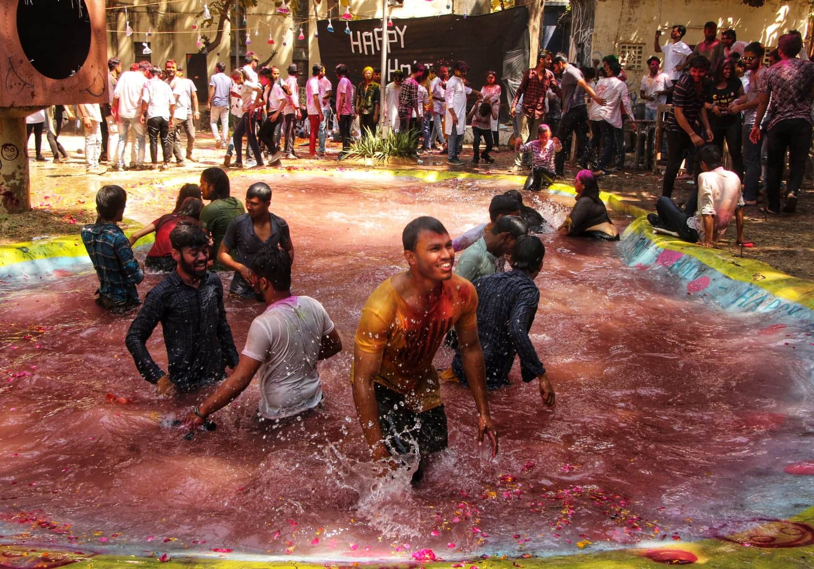 Holi 2022 Phagua Geet With Dholak Lyrics Why the Tradition of Jogira Ending