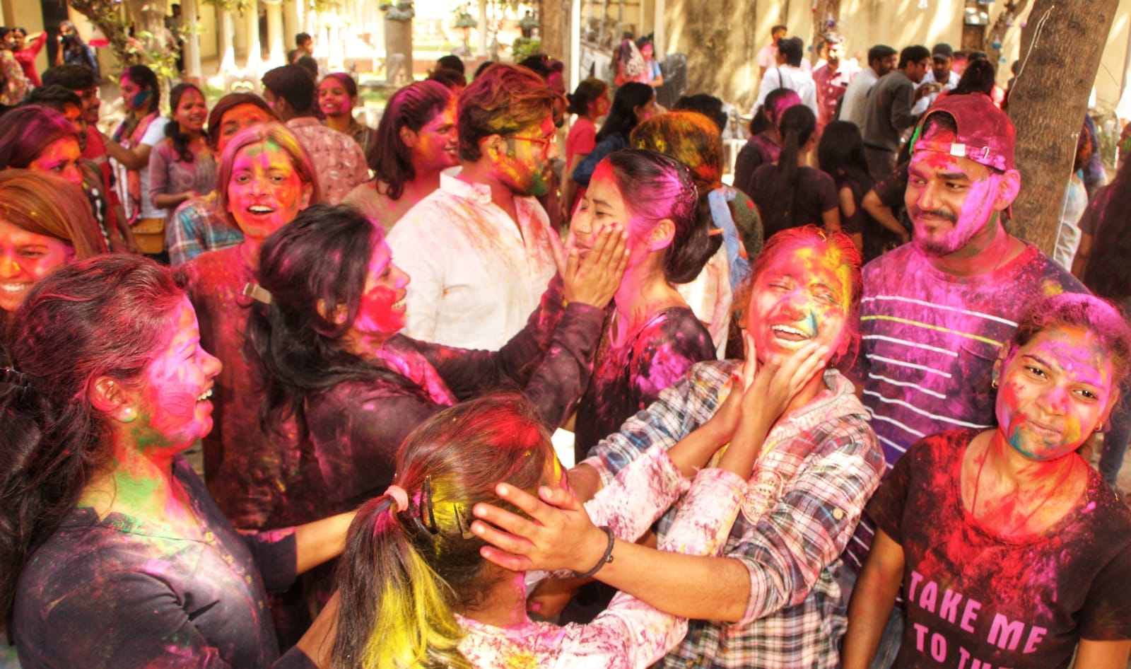 Holi 2022 started in varanasi BHU students Colors flew fiercely in campus see fun  in pictures