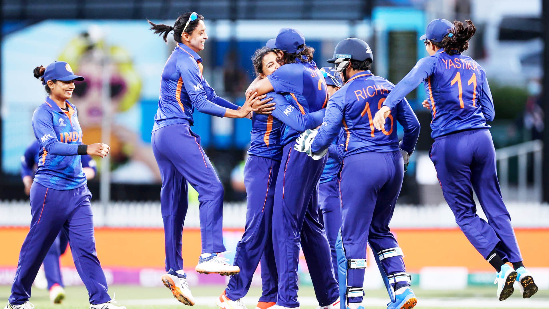 ICC Women's World Cup Updated Points Table: Team India Keep Semifinal Hopes Alive after win against Bangladesh; last match India vs South Africa on 27th march